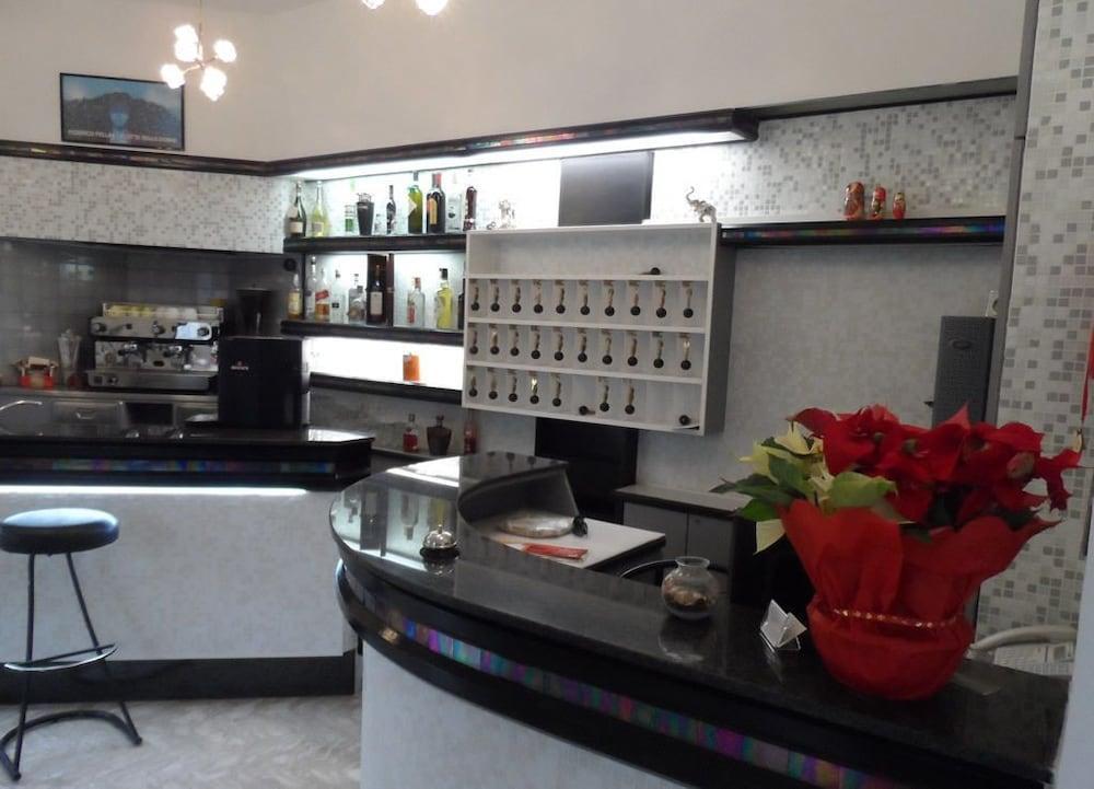 Hotel La Dolce Vita Ріміні Екстер'єр фото
