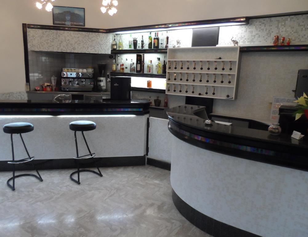 Hotel La Dolce Vita Ріміні Екстер'єр фото